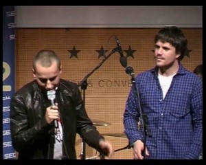 jorge-lorenzo-cantando